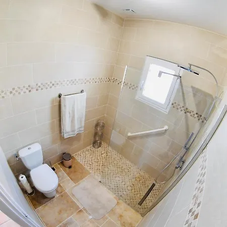 Le Familia,T5 Avec Terrasse,Parking Prive Et Clim, Ideal Famille Et Professionnels *