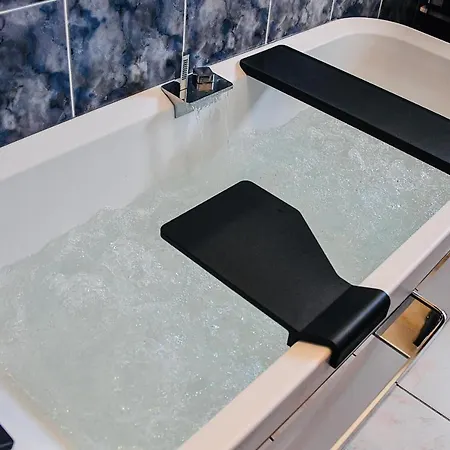 Le Familia,T5 Avec Terrasse,Parking Prive Et Clim, Ideal Famille Et Professionnels Apartment *