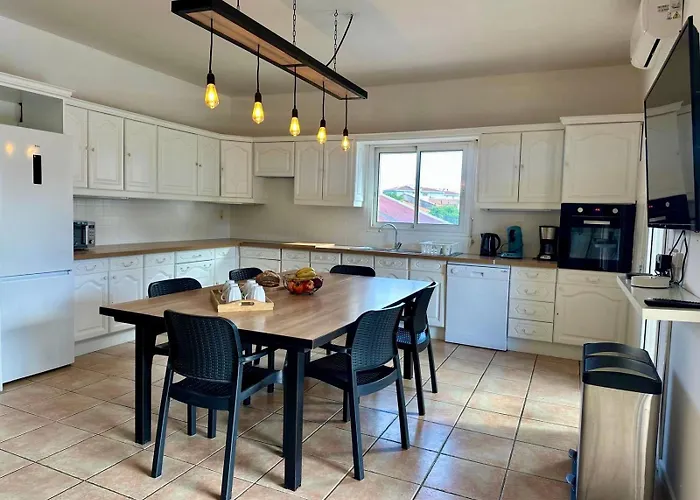 Le Familia,t5 Avec Terrasse,parking Prive Et Clim, Ideal Famille Et Professionnels *